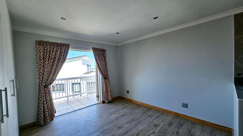 3 Bedroom Property for Sale in Dana Bay Western Cape